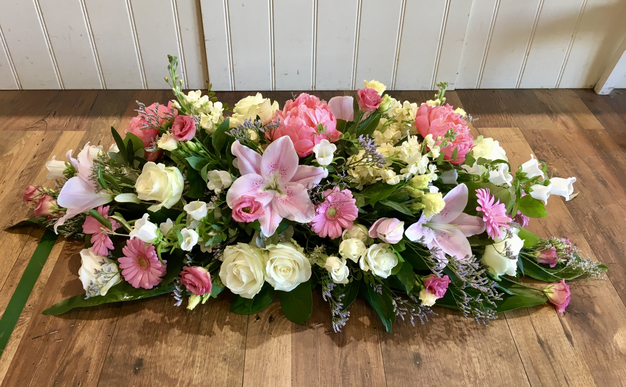 raquette de fleurs pastels